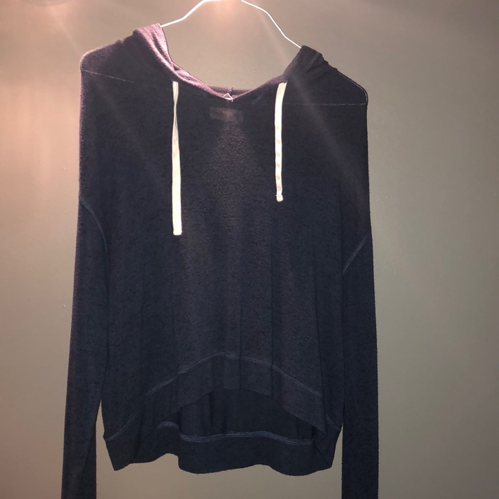 Hollister Long Sleeve Crop